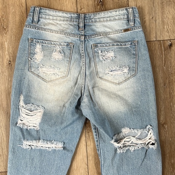 KanCan Boyfriend Relaxed Fit Distressed Ankle Jeans Light Wash - Picture 10 of 13